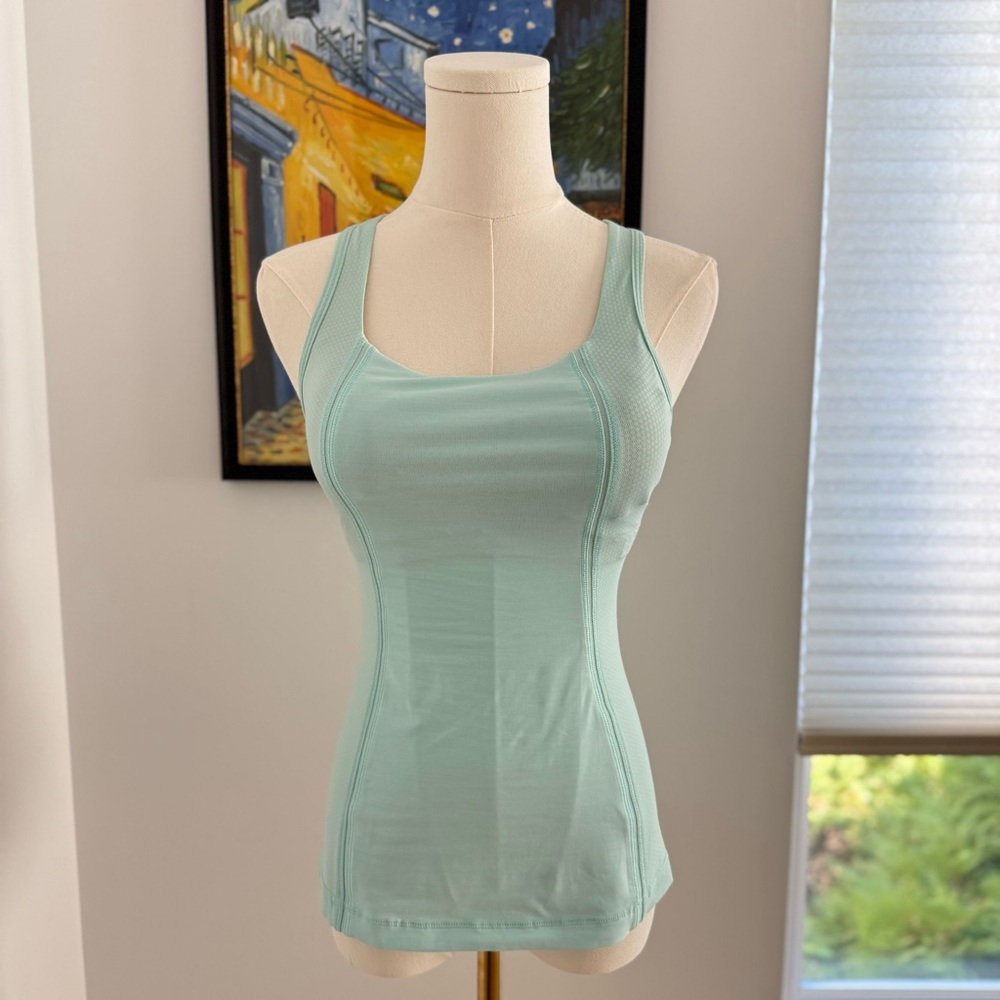 Vintage Lululemon Power Y Tank — Aqua Blue, Built-In Bra (Size 4)